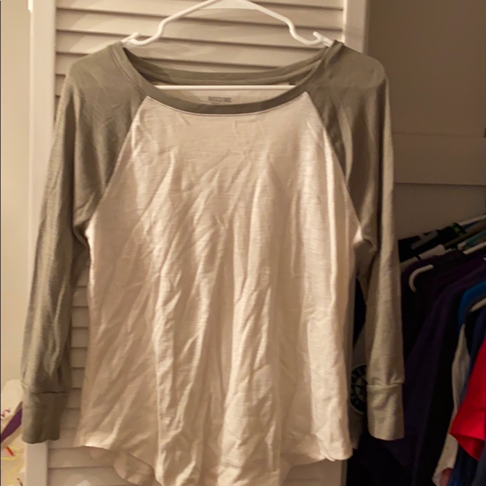 Cream and green/khaki long sleeve Tee